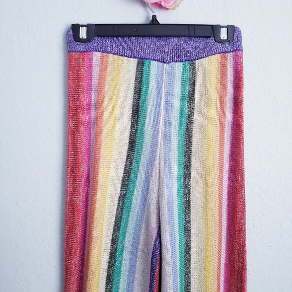 Lovers‎ + Friends - Picture 8 of 10